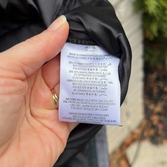 MAX and Cleo Metallic Pleated Floral Detail Dress Sz 8 - Picture 11 of 11